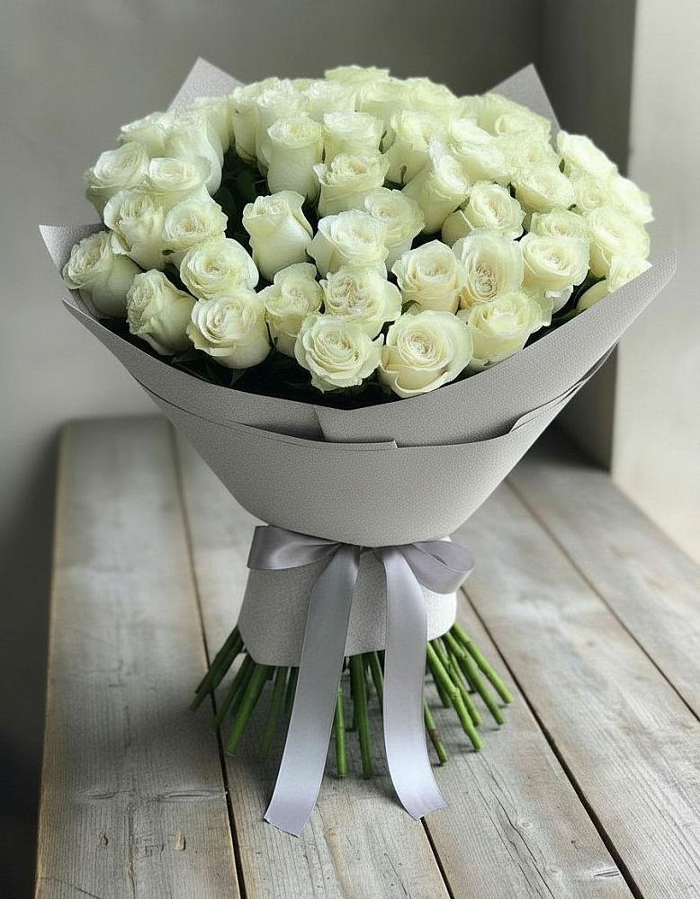 Букет 35 Белых роз в Орудьево