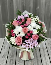 Букет цветов из:  Альстромерии, Гвоздики, Розы и Хризантемы в Орудьево