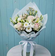 Букет цветов из:  Розы и Лизиантусы в Орудьево
