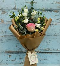 Букет цветов из:  Розы и Лизиантусы в Орудьево