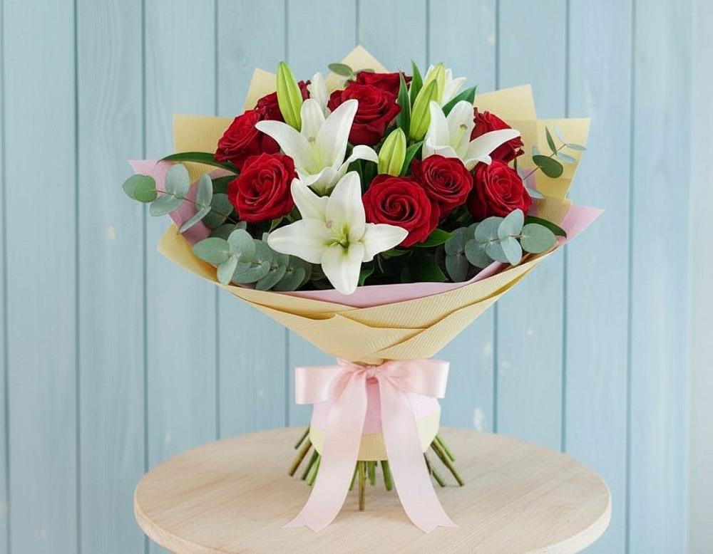 Букет цветов из: Лилии и Розы в Орудьево